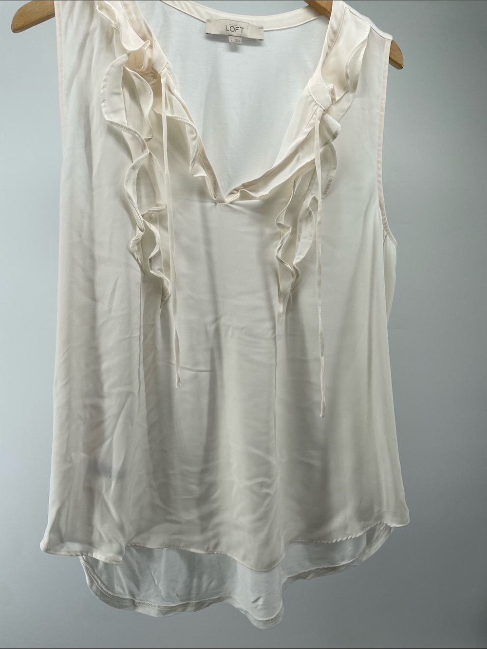 LOFT Cream Ruffle-Trim Sleeveless V-Neck Tank Top